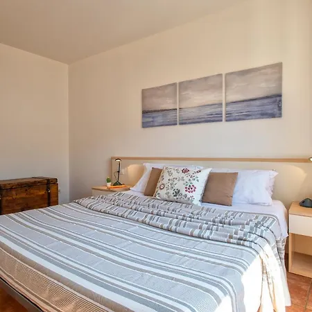 Fronte Del Porto Apartment